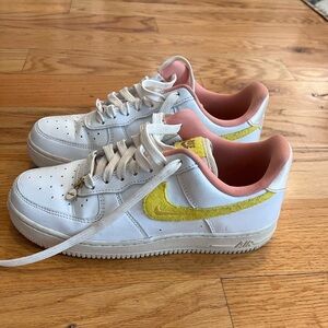 Size 8 | Nike AF1s